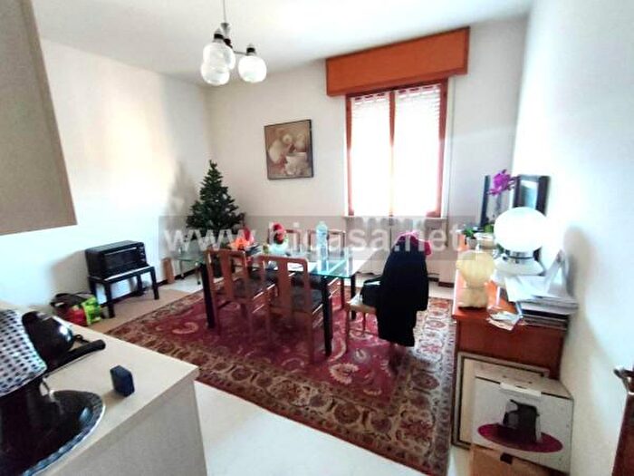 Appartamento quadrilocale in vendita in Via Pontaccio, Mombaroccio