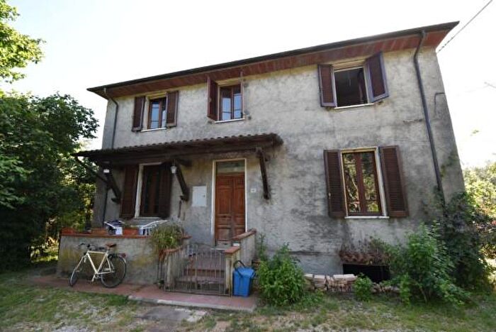 Casa con 6 locali in vendita in Via Cocci, Seravezza