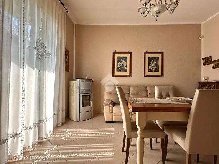 Appartamento trilocale in vendita in Via Ada Negri, Giugliano In Campania