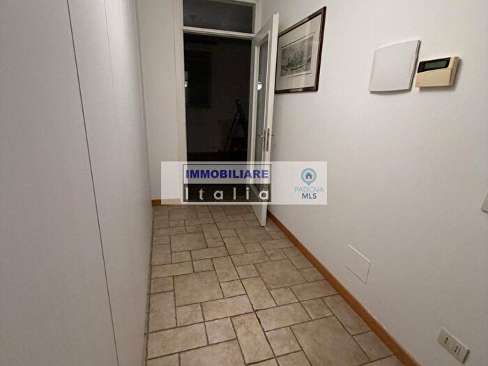 Appartamento bilocale in affitto in via San Pietro, Savonarola Ponte Molino, Padova