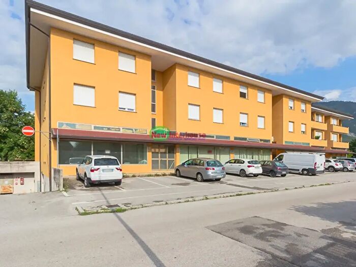 Appartamento bilocale in vendita in Via Guglielmo Oberdan, Maniago