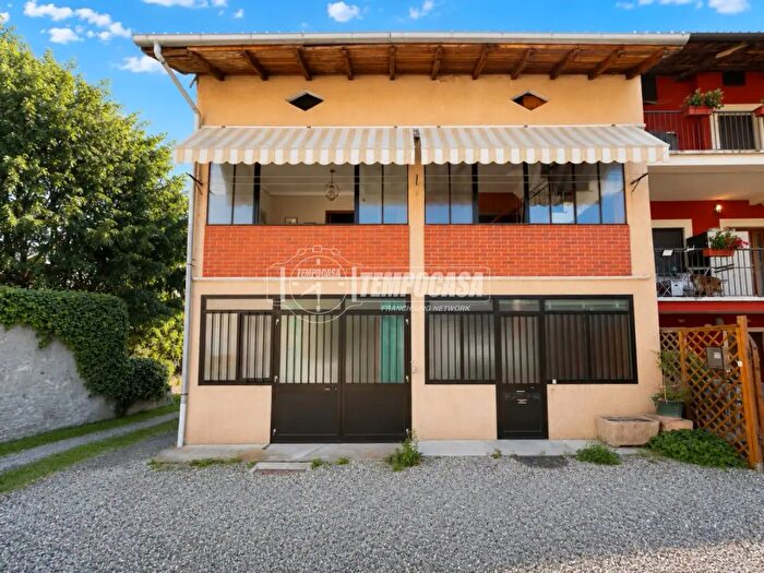 Casa con 5 locali in vendita in Vicolo Cortassa, Fiorano Canavese