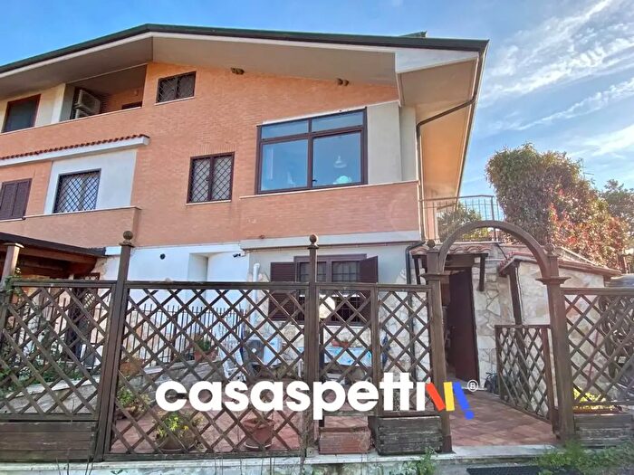 Casa trilocale in vendita in Via Gian Lorenzo Bernini c, Guidonia Montecelio