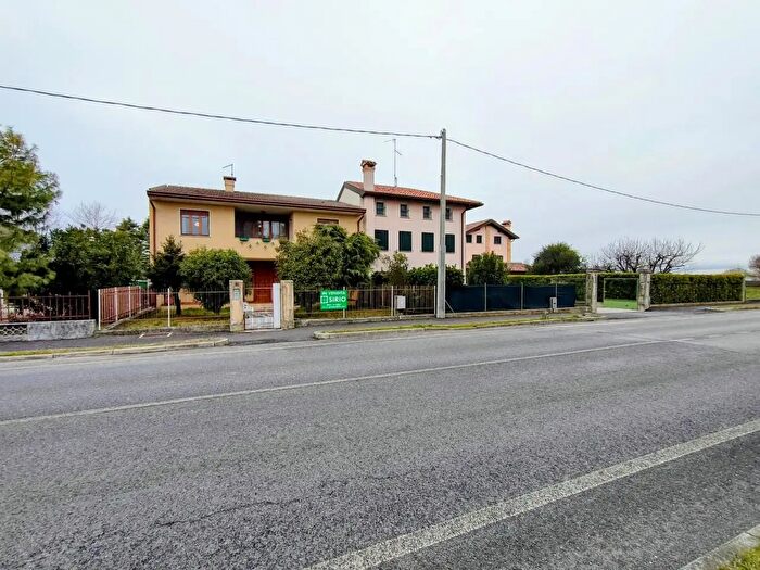 Casa con 6 locali in vendita in Via San Giorgio, Muzzana Del Turgnano