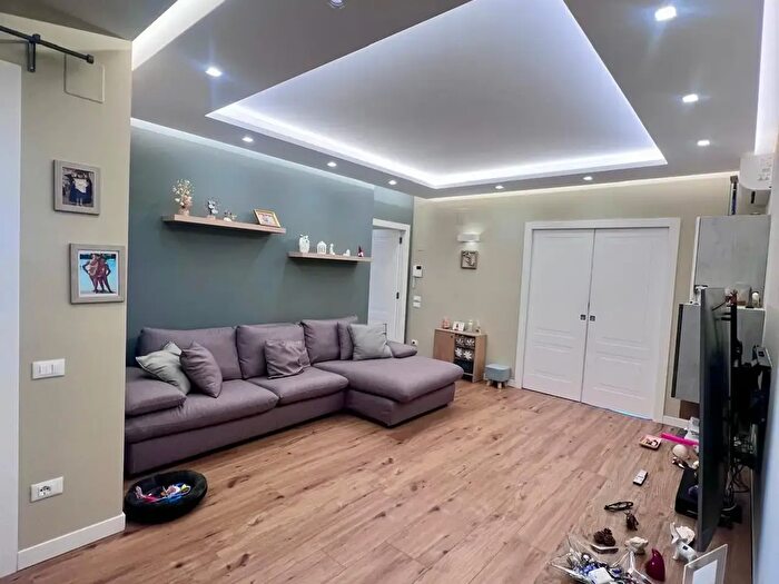 Appartamento quadrilocale in vendita in Via Messina, Pontecagnano Faiano