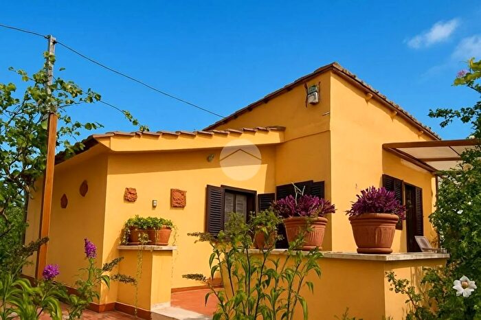 Casa trilocale in vendita in Via Brecciaro, Tarano