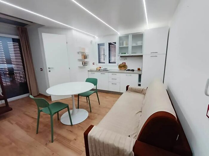 Appartamento bilocale in affitto in Cortile Malaspina, Palermo