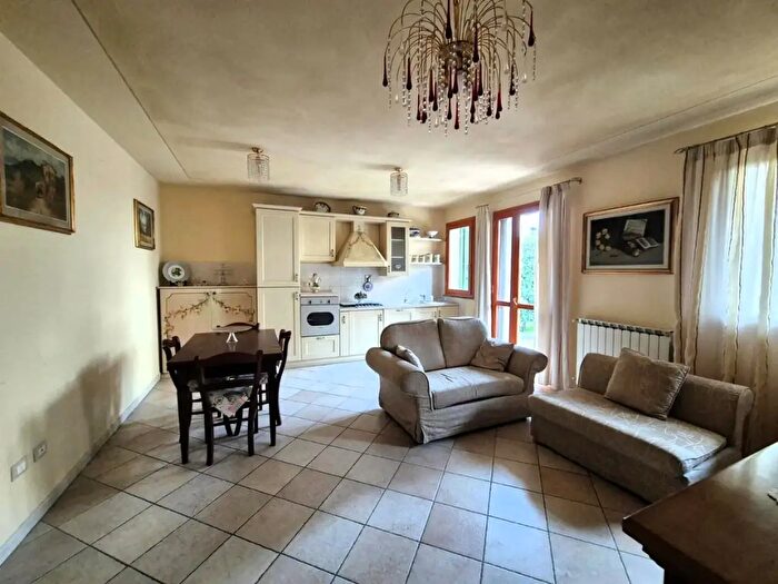 Appartamento trilocale in vendita in Santa Croce SullArno