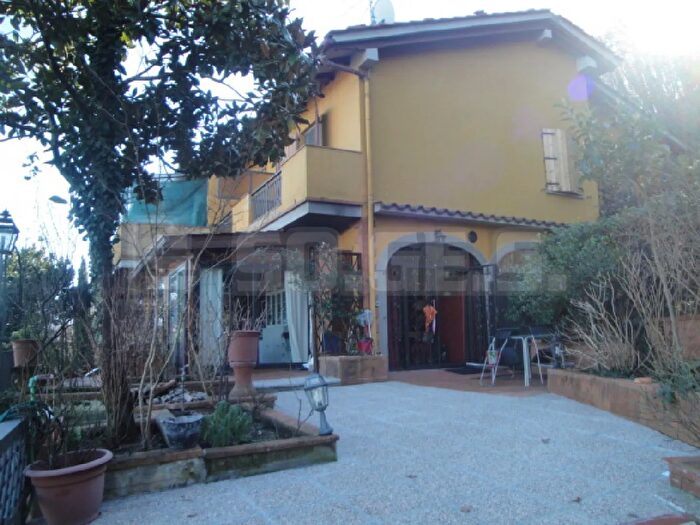 Casa con 7 locali in vendita in Localita San Prugnano, Rignano SullArno