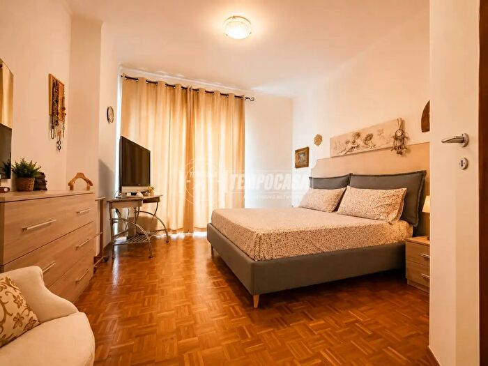 Appartamento trilocale in vendita in Via Giulio Togni, Brescia