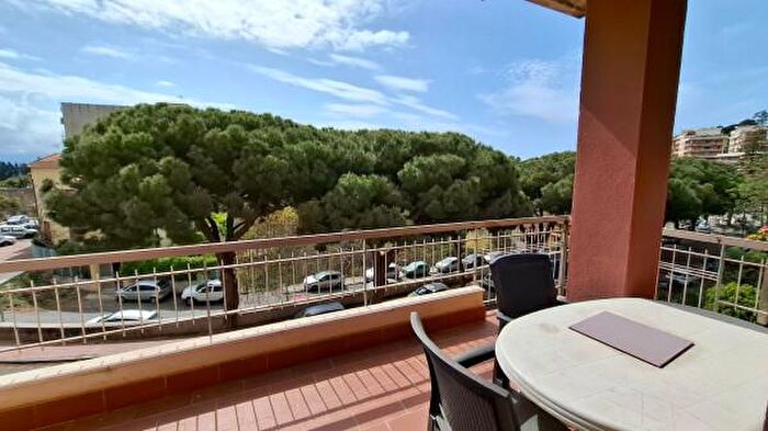 Appartamento trilocale in vendita in Viale Regina Margherita, Messina