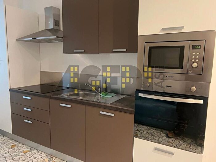 Appartamento bilocale in affitto in Corso Genova, Milano