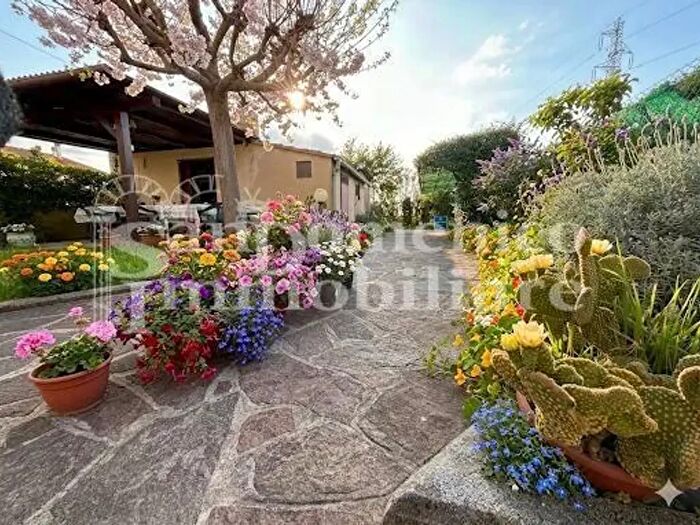 Casa con 6 locali in vendita in Pisa