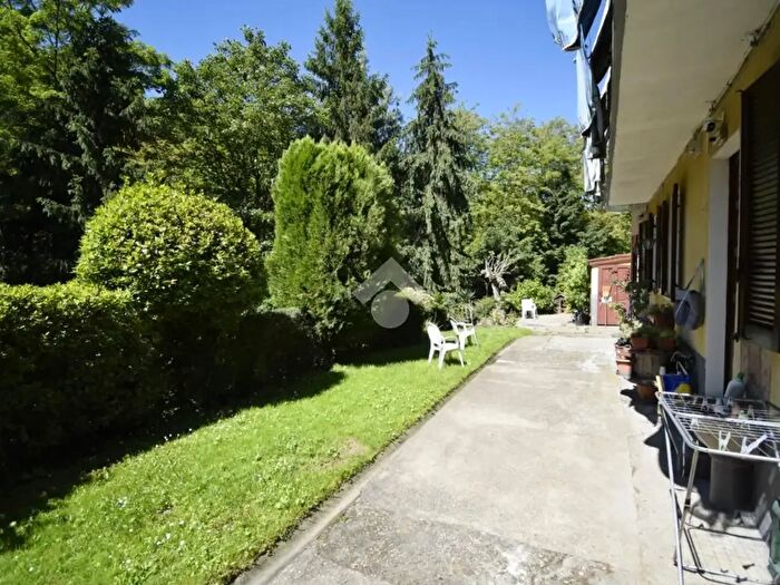 Casa con 6 locali in vendita in Corso Chieri, Torino