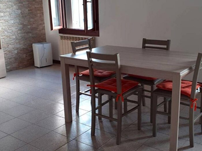 Appartamento trilocale in affitto in ADRIA Via Carducci, Centro, Adria