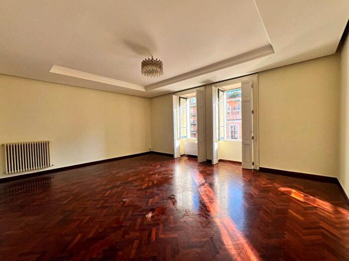 Appartamento monolocale in affitto in Via dei Principati, Centro, Salerno