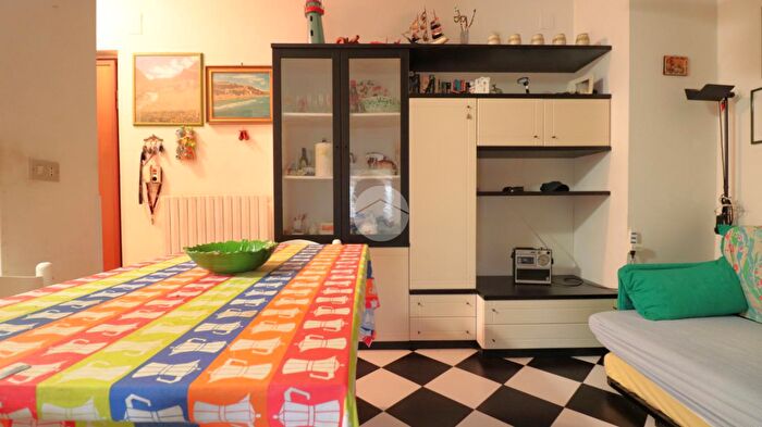 Appartamento bilocale in vendita in Via FLli Rosselli, Grottammare