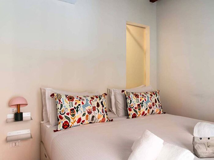 Appartamento bilocale in affitto in Via Bezzecca, Montenero, Milano