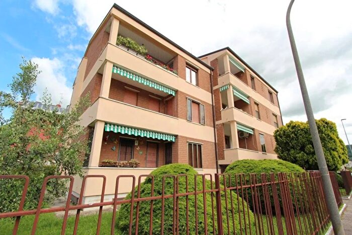 Appartamento con 5 locali in vendita in Via delle Betulle, Verona