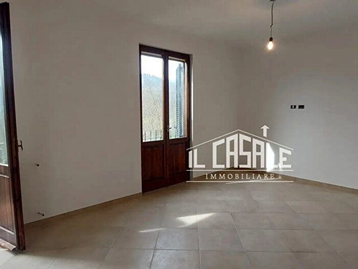 Appartamento trilocale in vendita in Dicomano