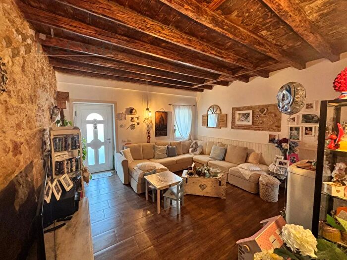 Appartamento trilocale in vendita in Via Pontedera, Lonigo