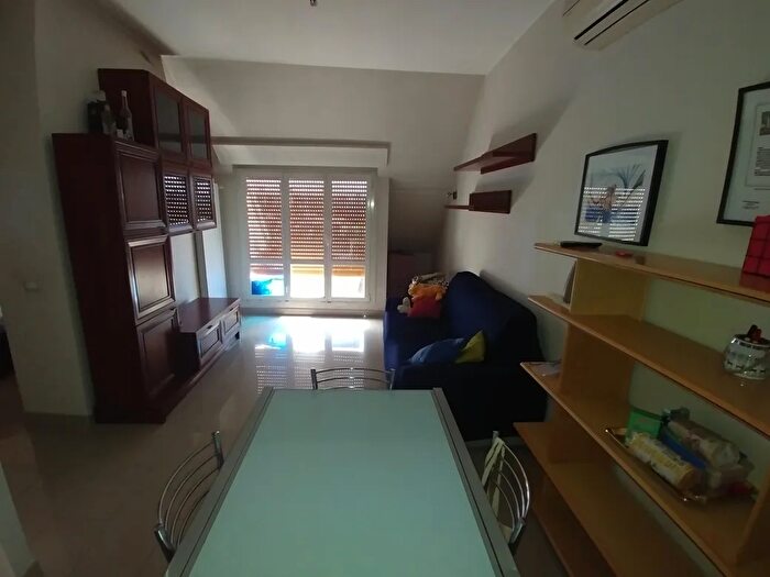 Appartamento bilocale in vendita in Piazza Monte Titano, Milano