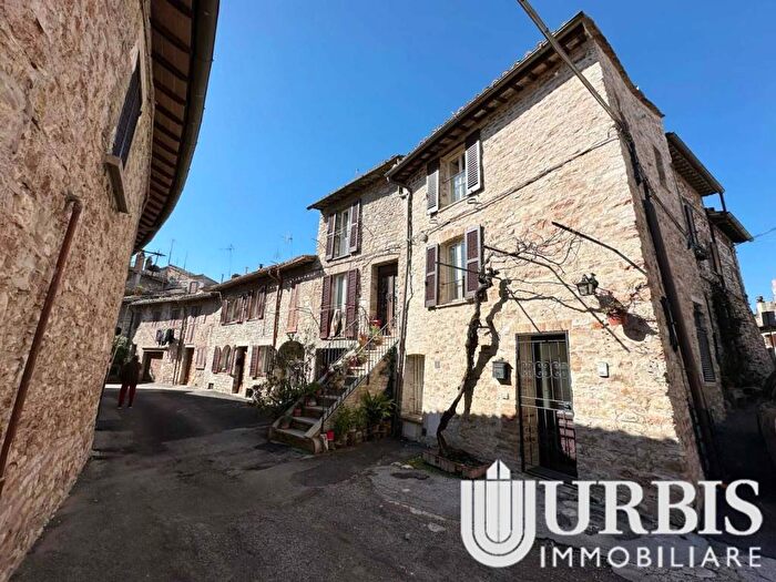 Appartamento bilocale in affitto in Via Anfiteatro Romano, Centro Storico, Assisi