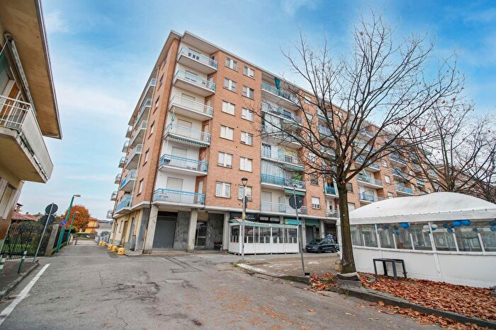 Appartamento trilocale in vendita in Piazza Madonna delle Grazie, Volpiano