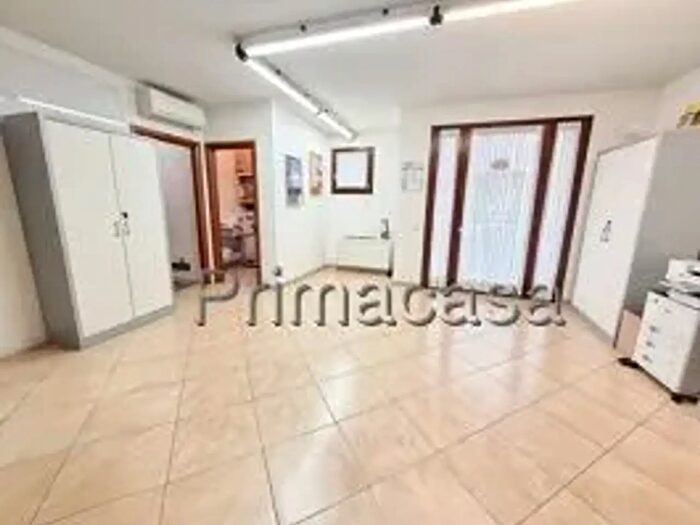 Appartamento quadrilocale in vendita in Piazza Berlinguer B, Nogara