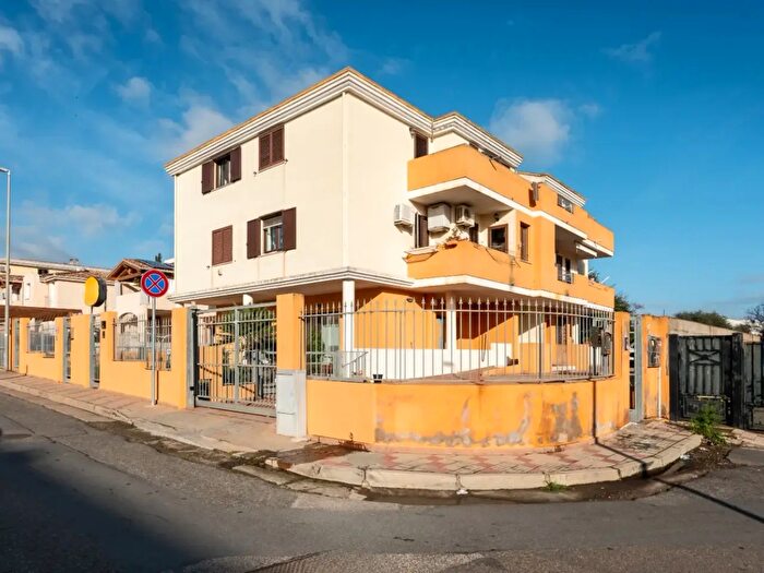 Appartamento trilocale in vendita in Via Treviso, Capoterra