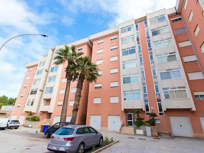 Appartamento quadrilocale in vendita in Via Leopoldo Barboni, Trapani