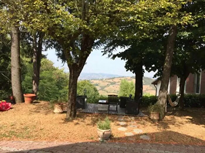 Casa con 6 locali in vendita in Serramazzoni