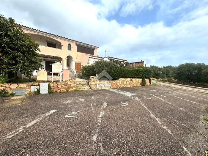 Appartamento trilocale in vendita in Via Adige, Budoni