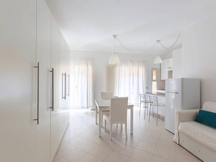 Appartamento bilocale in affitto in Via Cesare Correnti, Carrobbio, Milano