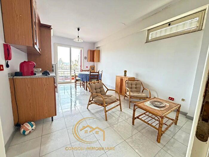 Appartamento bilocale in vendita in Via Spiaggia, Mascali