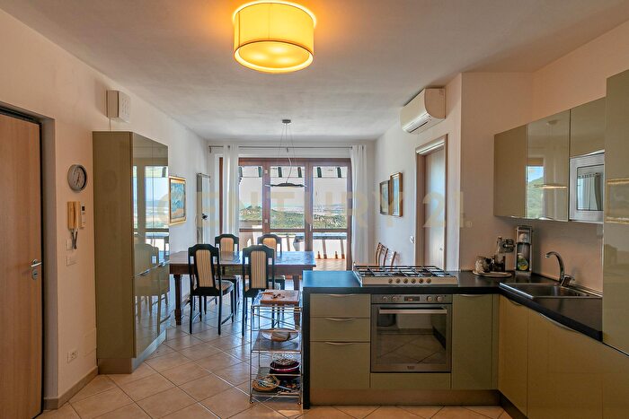 Appartamento quadrilocale in vendita in Via delle Fornaci Snc, Scarlino