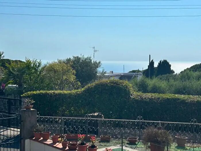 Appartamento con 5 locali in vendita in Anacapri