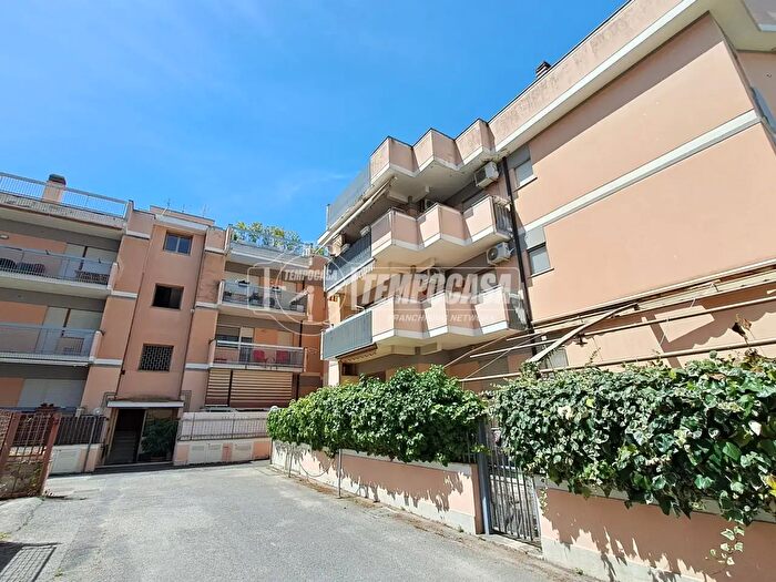 Appartamento trilocale in vendita in Via delle Arene, Terracina