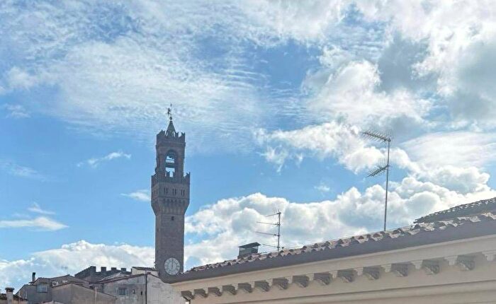 Appartamento con 6 locali in affitto in Piazza della Repubblica, Firenze