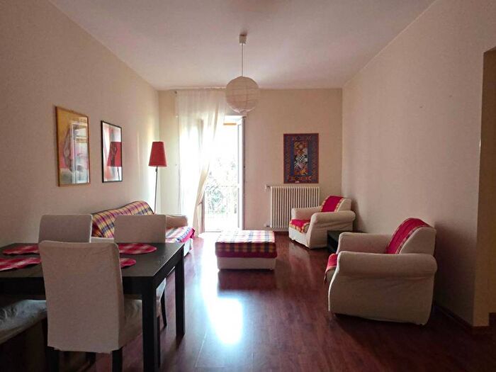 Appartamento bilocale in affitto in Via Porta Nuova, Centro Storico, Pavia