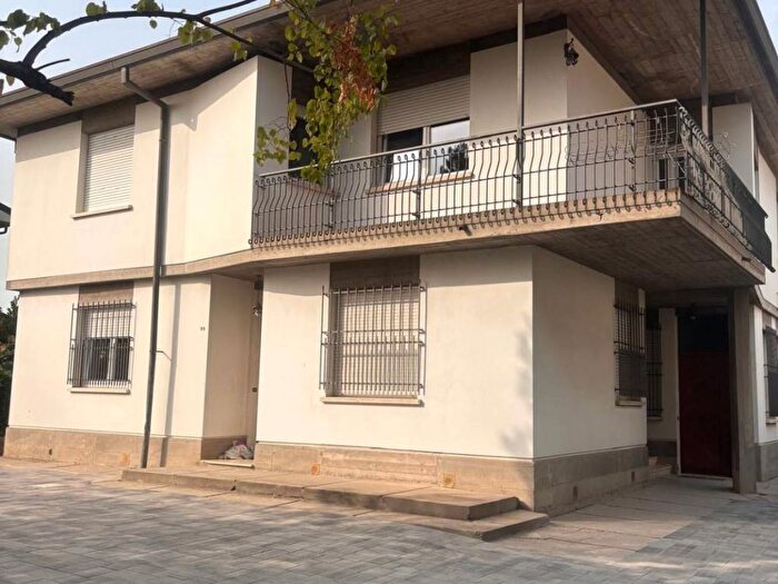 Appartamento con 6 locali in affitto in Lugo