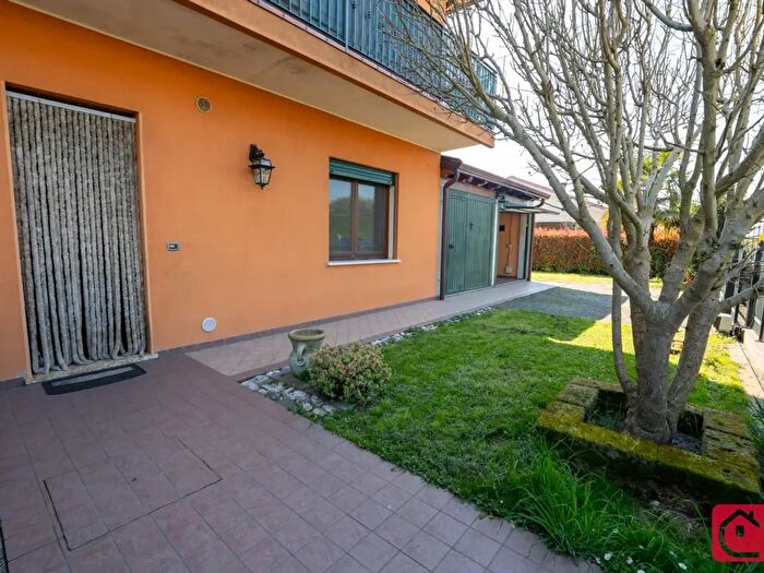 Appartamento trilocale in vendita in Via Padana, SantAngelo Di Piove Di Sacco