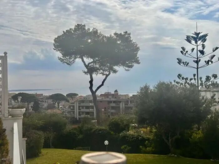 Casa con 5 locali in vendita in Via Palmiro Togliatti, Nettuno