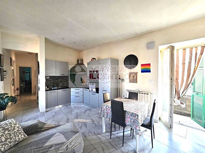 Appartamento quadrilocale in vendita in Sarzana