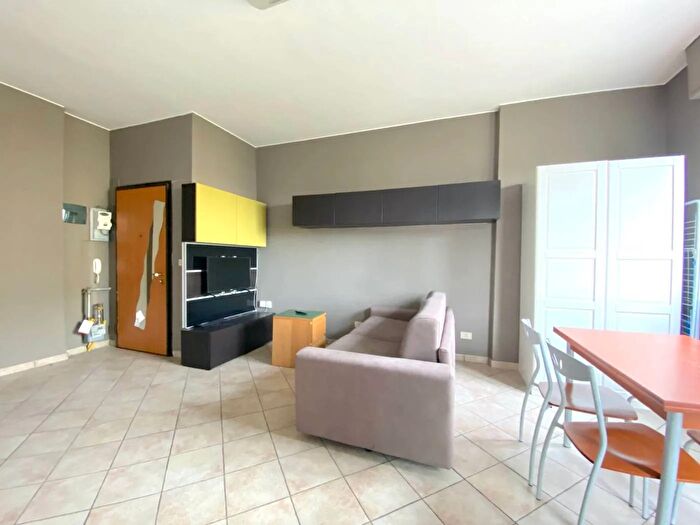 Appartamento monolocale in affitto in Via Alfonso Capecelatro Milano, Milano