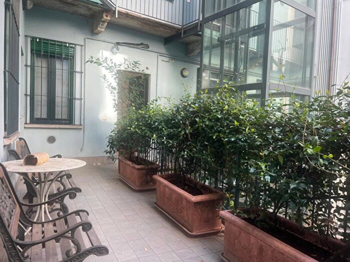 Appartamento quadrilocale in affitto in Corso Italia, Carrobbio, Milano