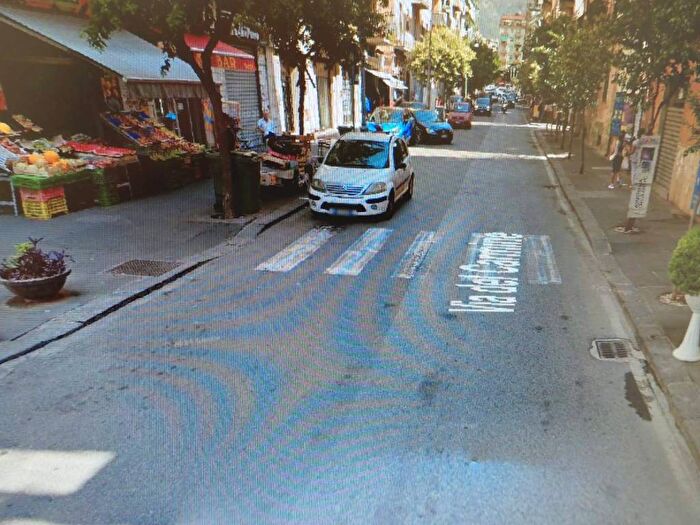 Appartamento bilocale in affitto in Via del Carmine, Carmine, Salerno