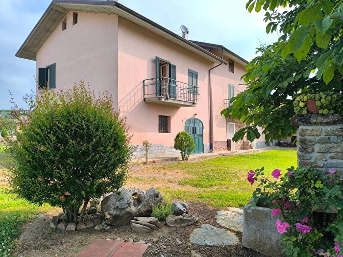 Casa con 5 locali in vendita in Via Langhe Magliano Alpi, Magliano Alpi