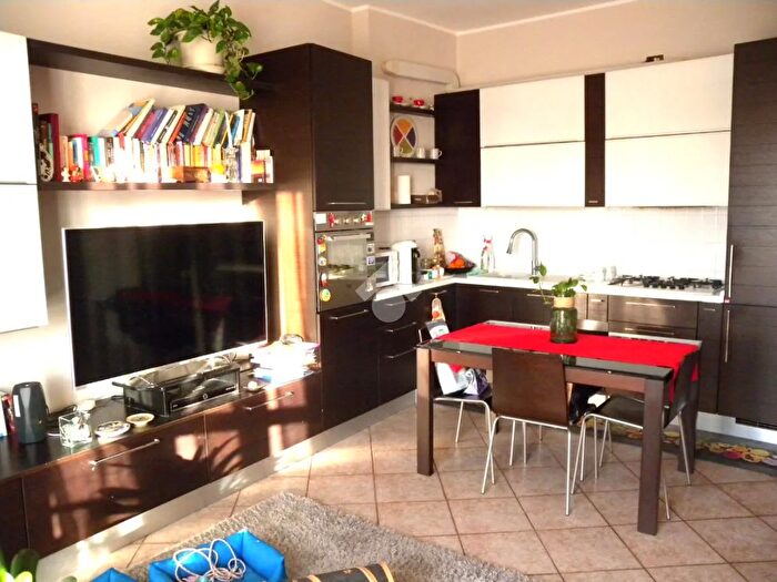 Appartamento trilocale in vendita in Via Dante Alighieri, Origgio