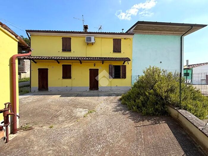 Casa trilocale in vendita in Via del Cimitero, Monticelli D'Ongina